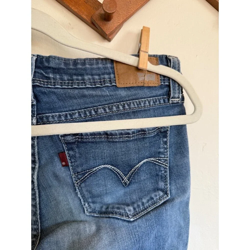 Levis Jeans Womens 28/32‎ Blue demi curve low rise skinny Denim distressed City